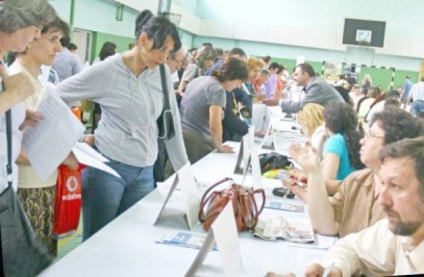 Bursa Generală a Locurilor de Muncă, în aprilie